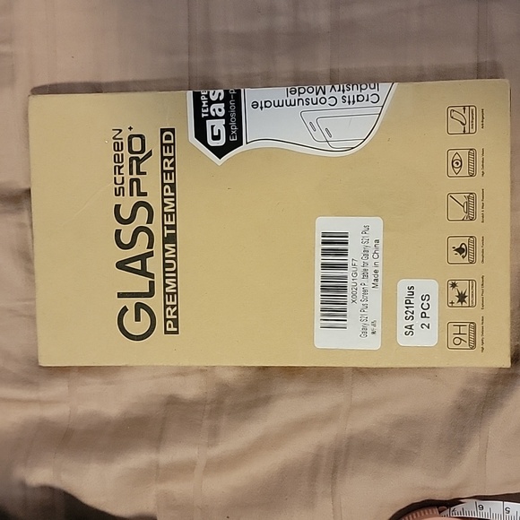 Galaxy s21 plus screen protectors - Picture 2 of 2